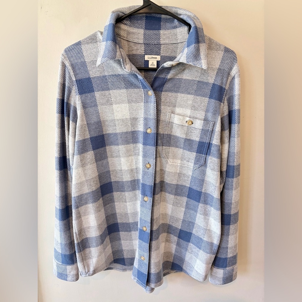 L.L.Bean Women’s Plaid button shirt M